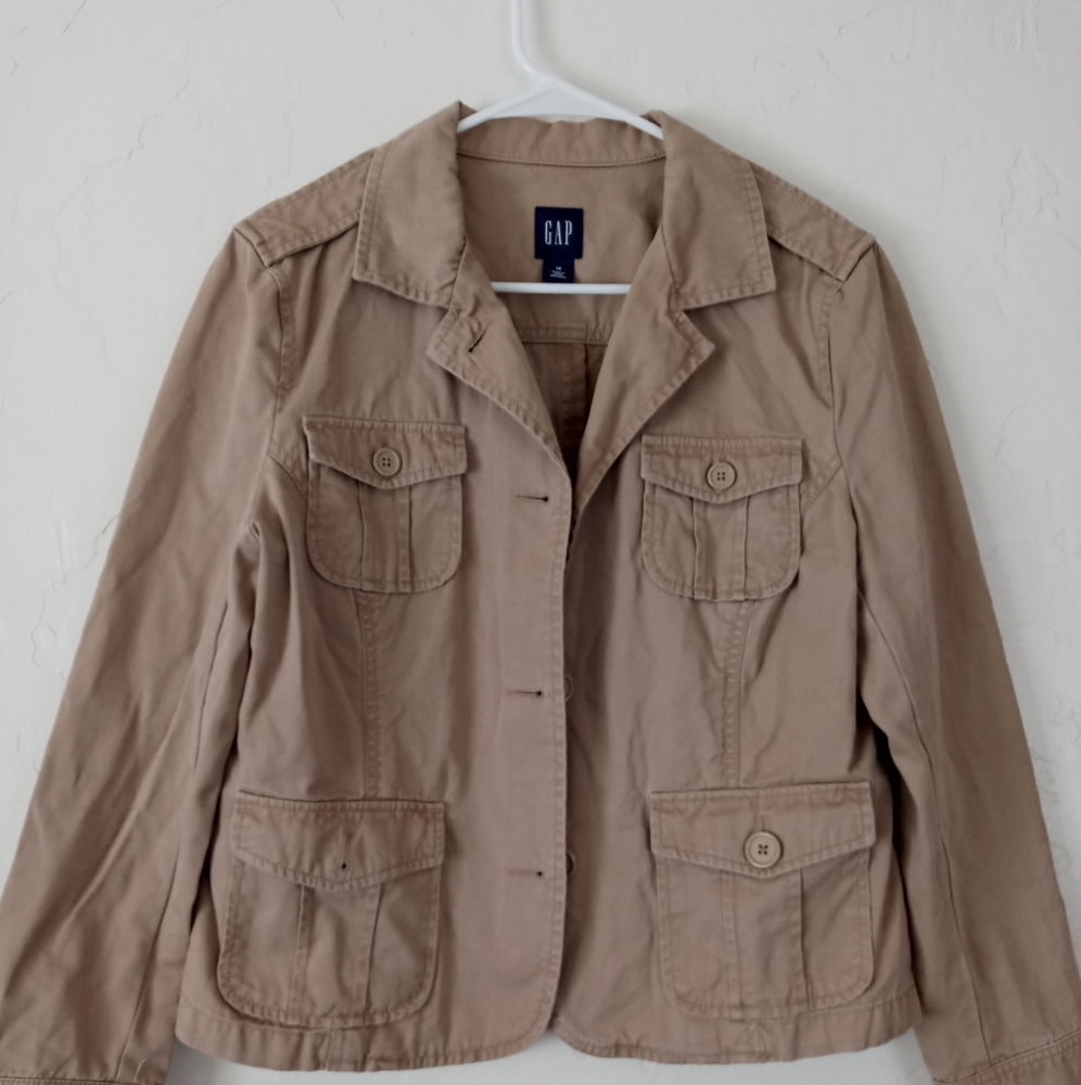 GAP beige coat